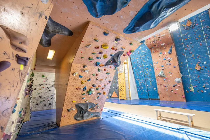 Climb Up Epinay — escalade-studio à Épinay-sur-Seine, Paris — 3