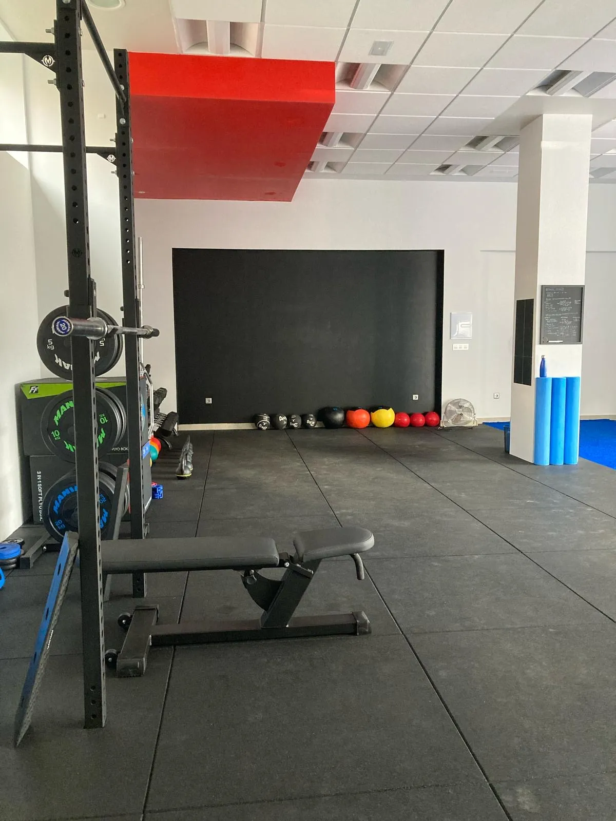 Squat Training Center — entrenamiento personal-studio en Arteaga Derio — 4