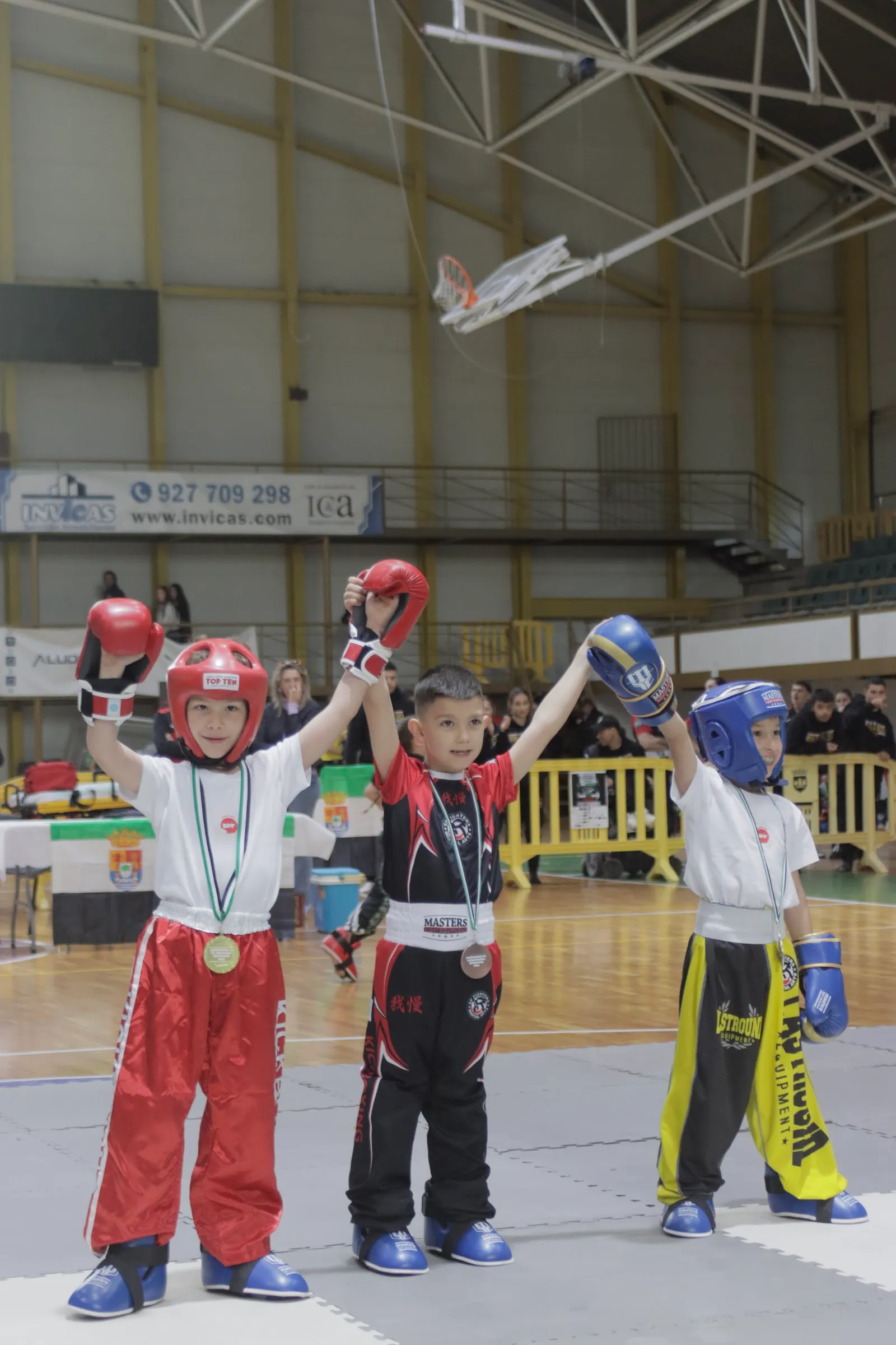 SPFIGHTERS 我慢 escuela de artes marciales y deportes de contacto — artes marciales-studio en Plasencia — 3