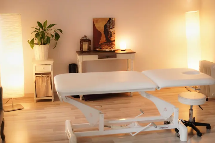 Institut de Salut Holística - París — Meditación en l'Eixample, Barcelona