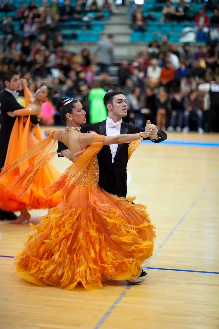 Pasos Bailegalicia — baile-studio en O Berbés, Vigo — 3