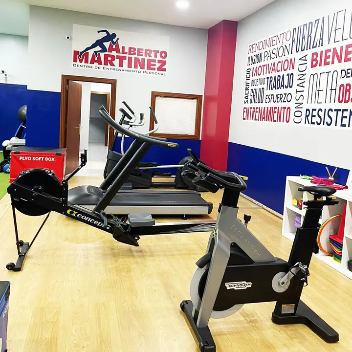 Alberto Martínez Entrenamiento Personal — pt studio-studio i Buenavista, Oviedo