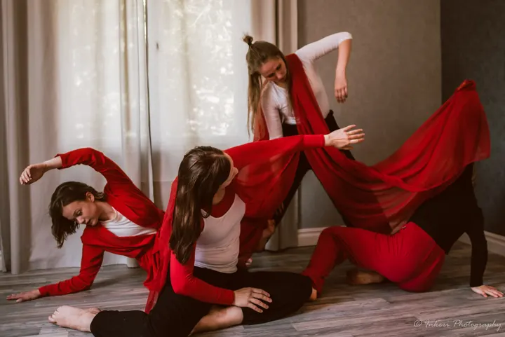 Tanssikoulu Tria — Tanssi – Luolavuori, Turku