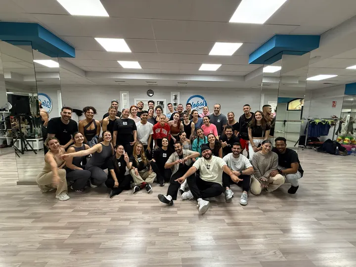 Academia de bailes latinos Global Dance — baile-studio en Granada — 4