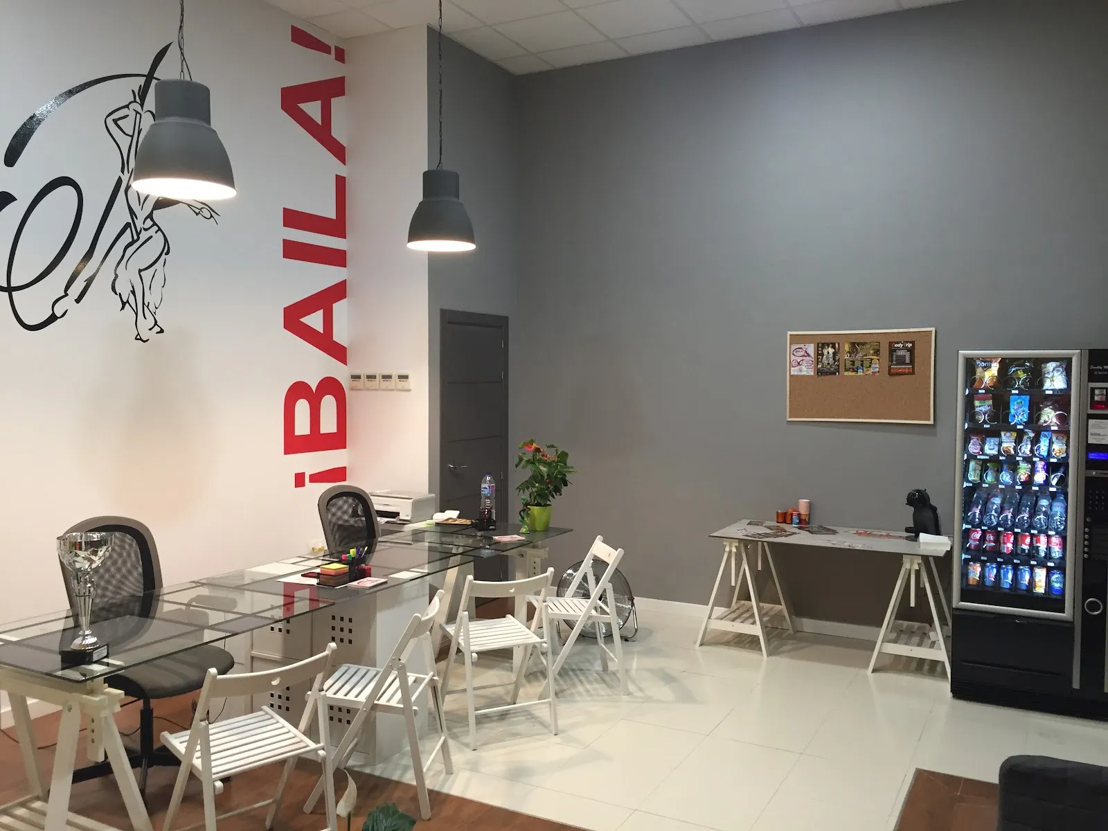 Pura Pasión Escuela de Baile - Academia de baile en Málaga - Clases de Salsa y Bachata — baile-studio en Málaga — 3