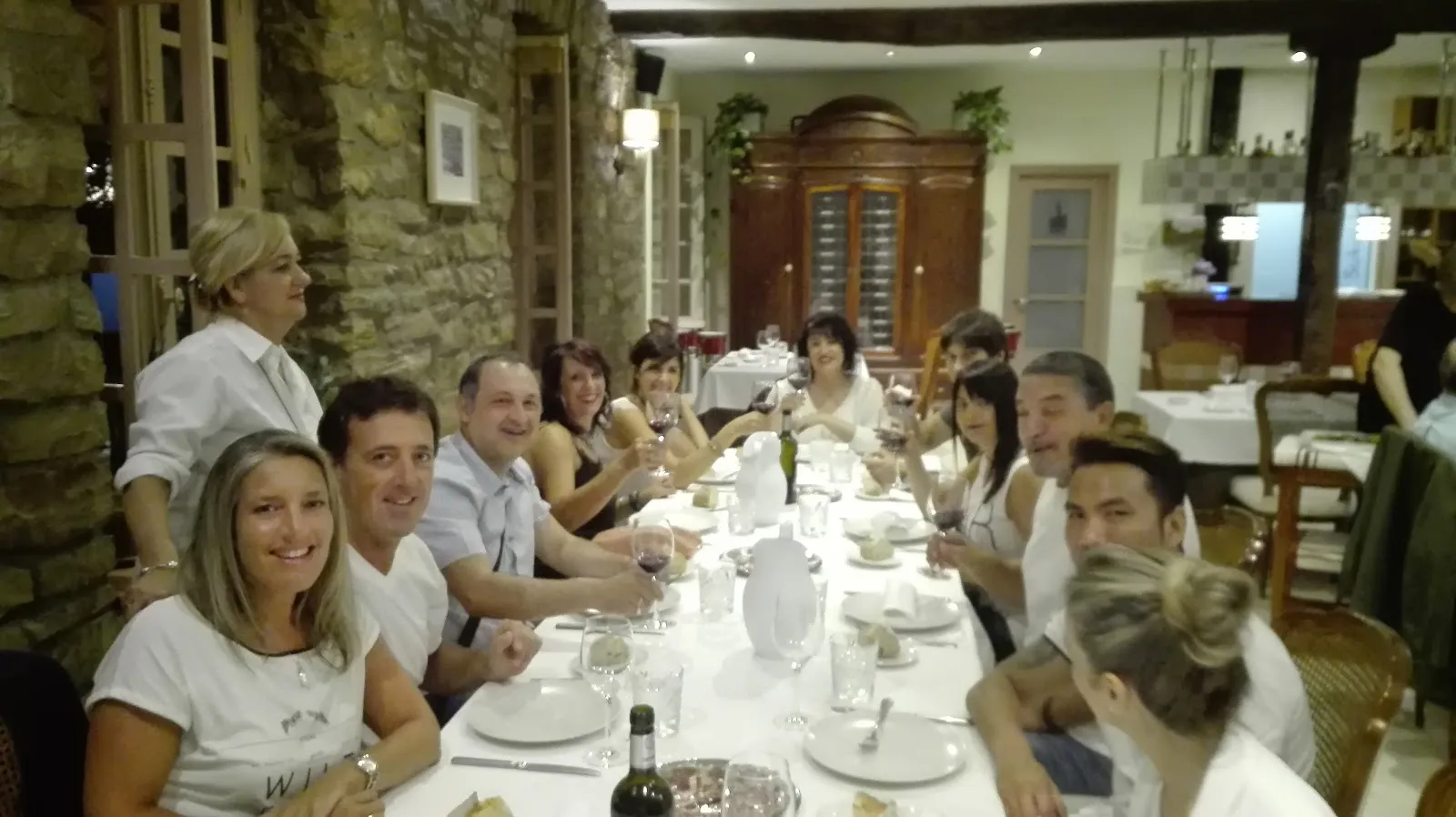 Escuela De Bailes De Salón Carlos Zapirain — baile-studio en Hondarribia — 2