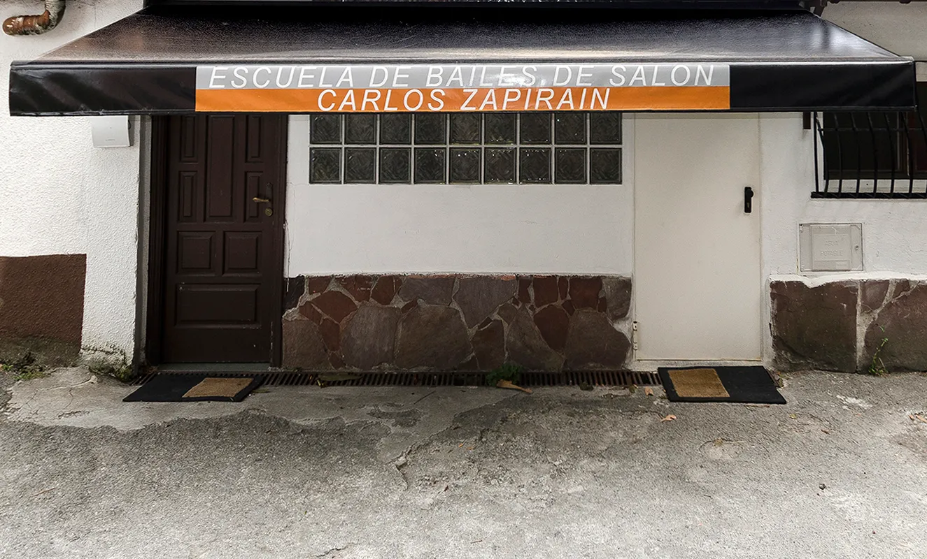 Escuela De Bailes De Salón Carlos Zapirain — baile-studio en Hondarribia — 4