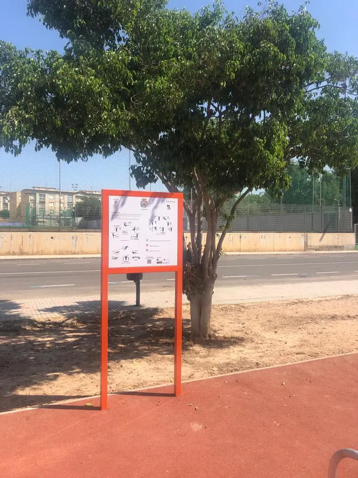 Area de calistenia MEIN.ES — entrenamiento funcional-studio en San Antonio Abad, Cartagena — 2