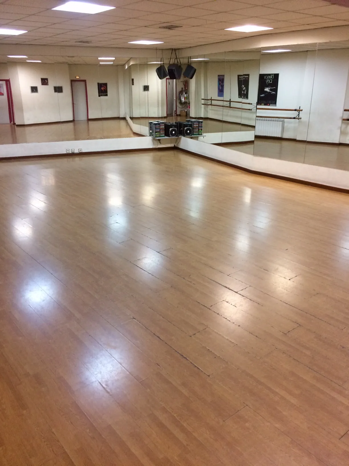 Escuela De Danza De León — baile-studio en Centro, León — 3