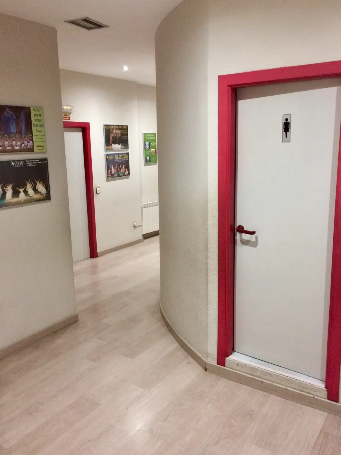 Escuela De Danza De León — baile-studio en León — 5