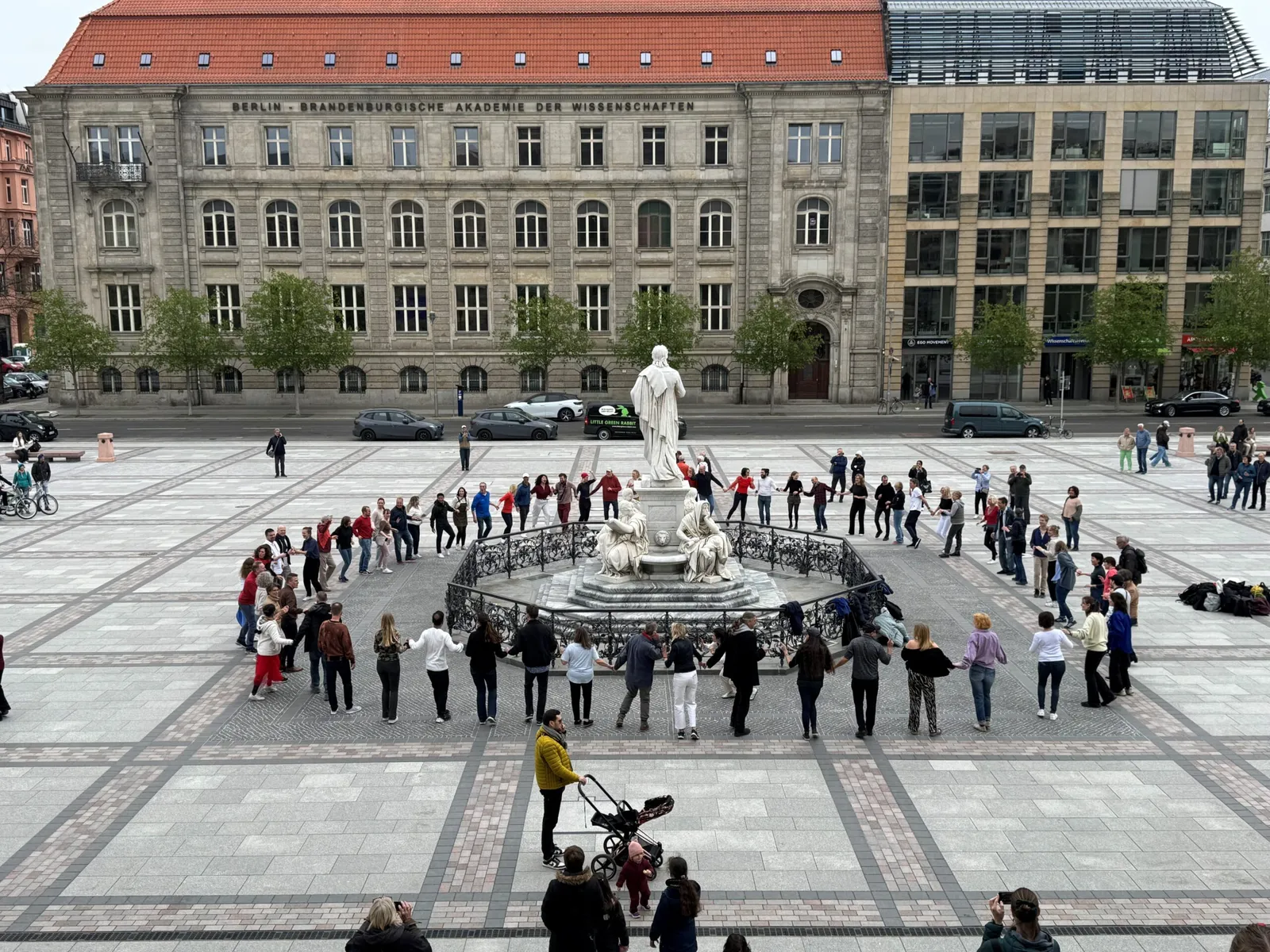 Para Ti Dance - Outdoor Salsa (Hbf) — dans-studio i Berlin — 2