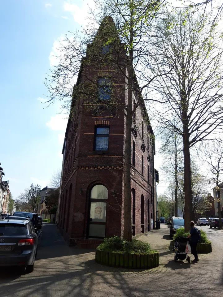 Yogaschule Paschima — Yoga in Hamme, Bochum