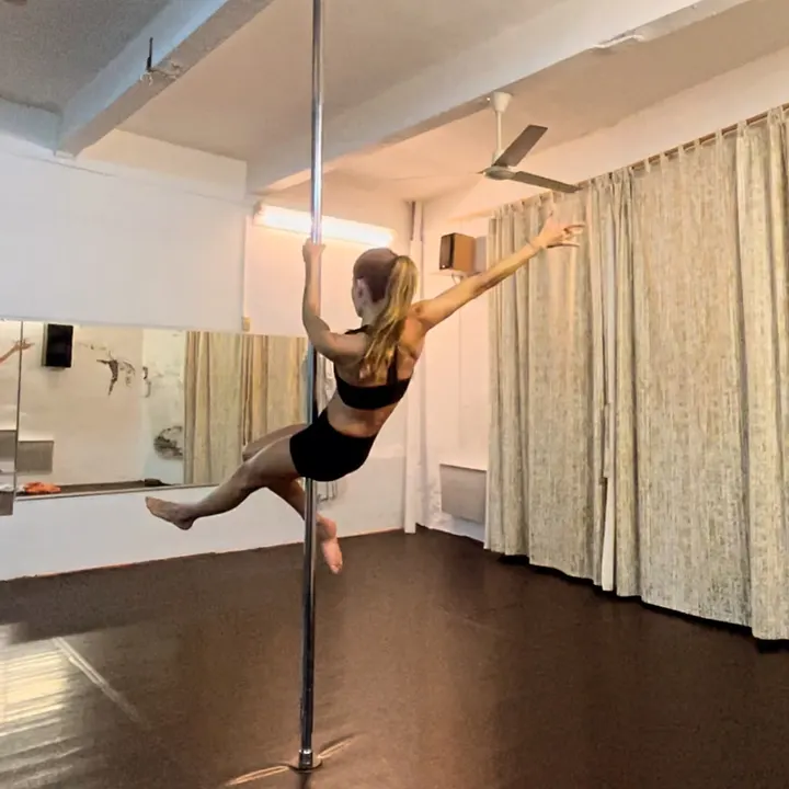 Liv pole dance — pole fitness-studio à Marseille — 3