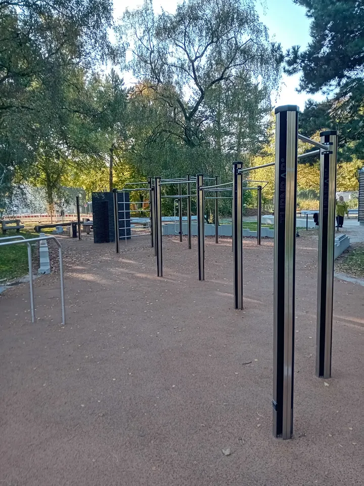Calisthenics & Parkour Walter Möller Park — calisthenics-studio in Hamburg — 4