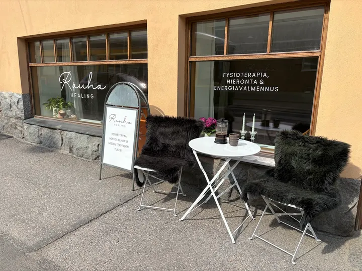 Rauha Healing — pt studio – Alppiharju, Helsinki — 3