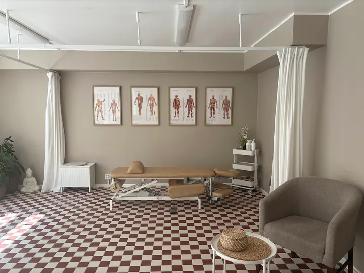Rauha Healing — PT Studio – Alppiharju, Helsinki