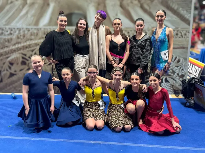Future Dance School — danza-studio a Salata — 4