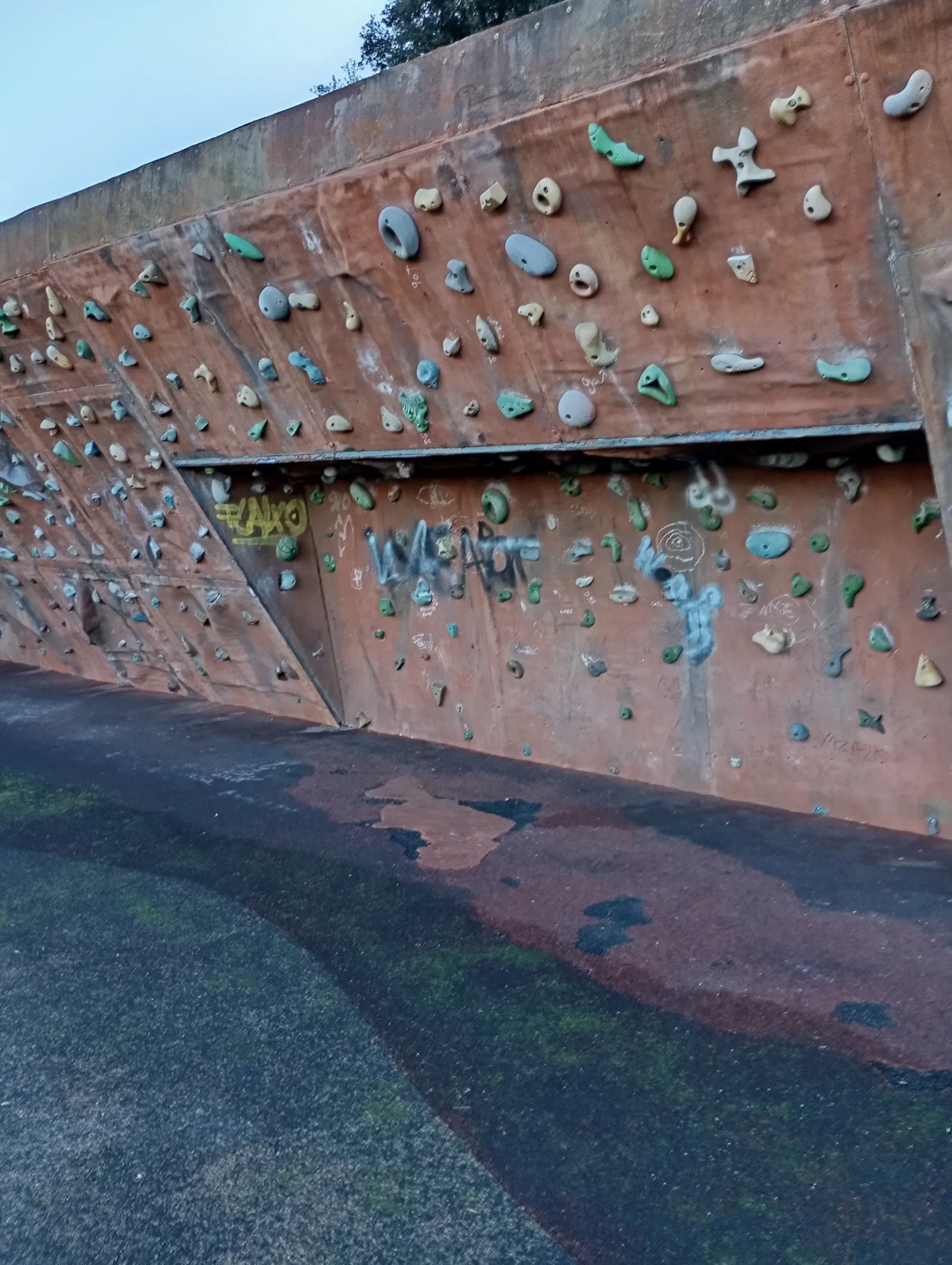 Rocodromo Azeta — escalada-studio en Portugalete — 5