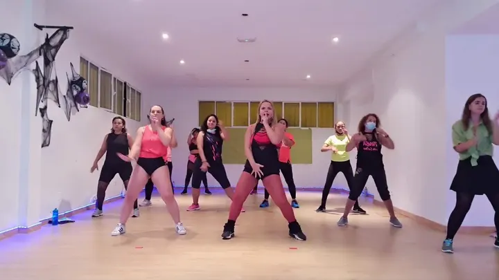 Selina's Team (Zumba Majadahonda) — baile-studio en Majadahonda — 5