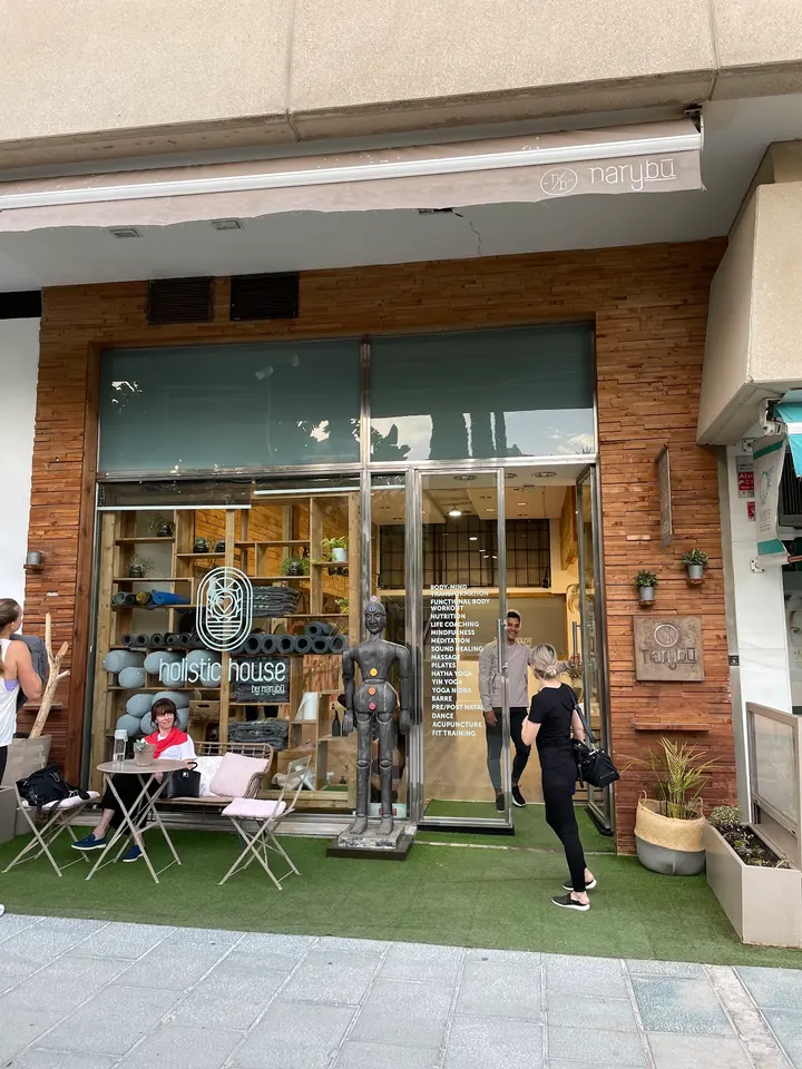 Holistic House Marbella — Pilates en Nueva Andalucía, Marbella