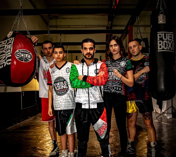 Pueblo Boxing España — martial arts-studio i Cantamilanos, León
