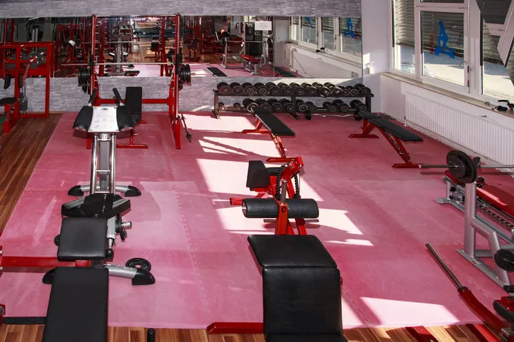 Sportarena Lichtburg — Fitness Studio in Bexbach, Homburg