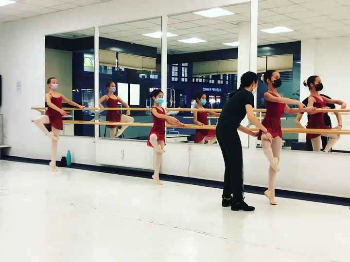 Spanische Ballettschule — Tanz in Innenstadt, St. Ulrich-Dom, Augsburg