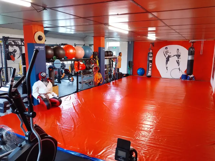 Musculation Fitness 74 — salle de fitness-studio à La Goutette, Etaux — 2