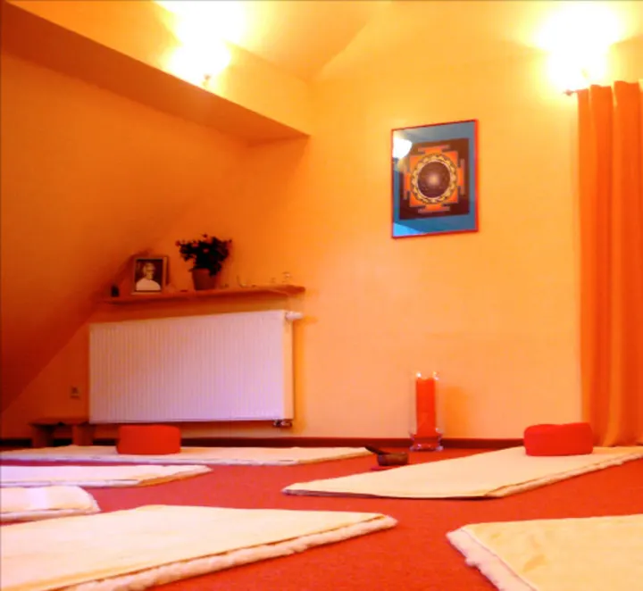 Yoga-Studio Draupadi Sabine Luzner — Yoga in Veitsbronn