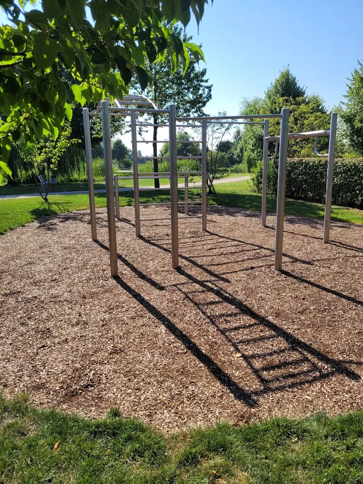 Hallbergmoos Calisthenic Park — calisthenics-studio in Hallbergmoos — 5