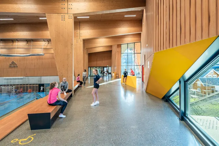 Ulstein Arena — treningsstudio i Vik, Ulsteinvik — 2