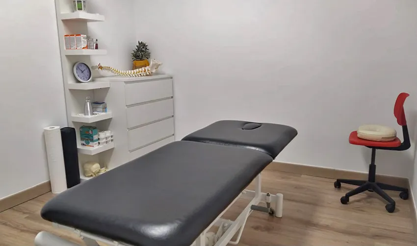 CENTRO DE K-STRETCH Y MASAJE DEPORTIVO — estiramientos-studio en Donostia / San Sebastián — 4