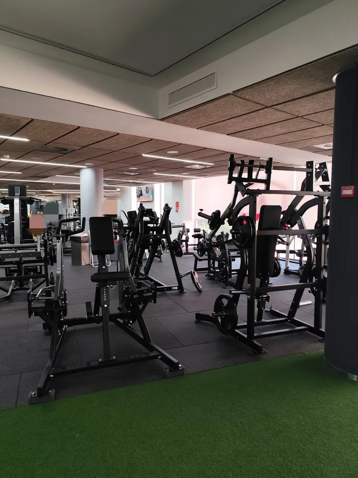 Cosmopolitan Elche — estudio de fitness-studio en Elche — 3