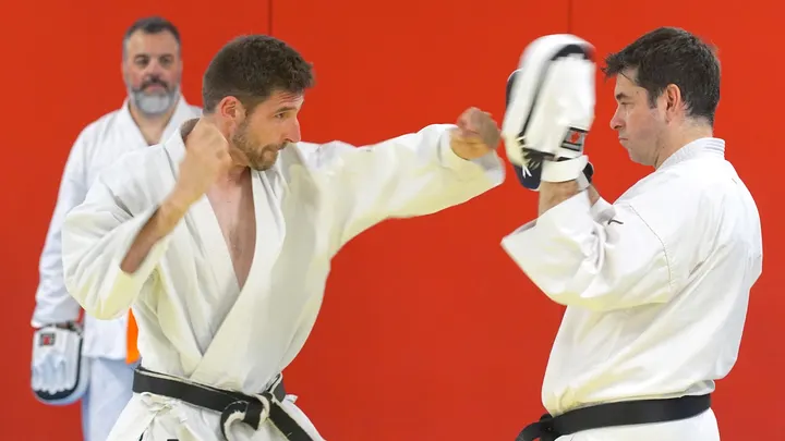 Karate Club Montpellier — Arts martiaux à Gares, Montpellier