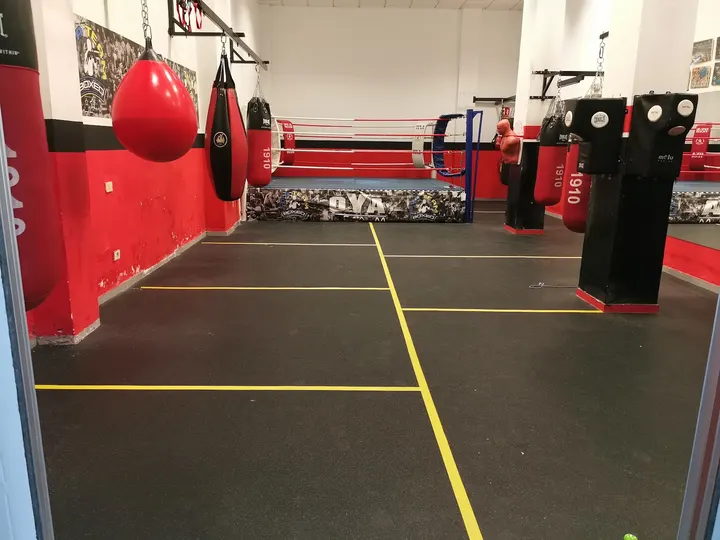 Escuela de boxeo OYA TEAM — Artes marciales en Somosierra, Santa Cruz de Tenerife
