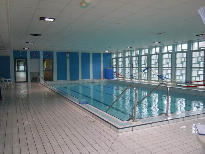 Piscine Oasis Cours Collectifs — salle de fitness-studio à Essarts-en-Bocage — 5