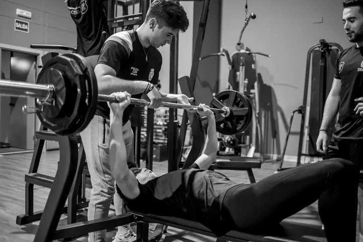 CNP Coach — Entrenamiento personal en Maltravieso, Cáceres