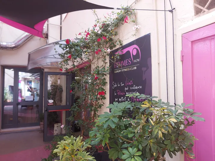 Wow Les Femmes — Palestre a Monte Sacro, Roma