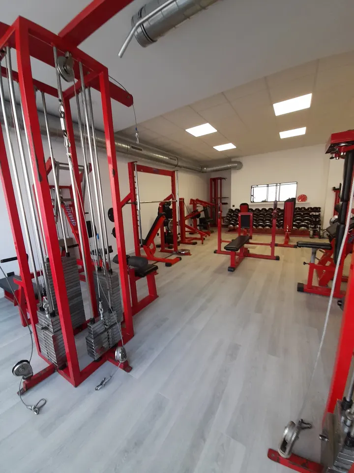 Beactive (antiguo Pesas Gym & Fitness) — estudio de fitness-studio en El Llano, Gijón — 2