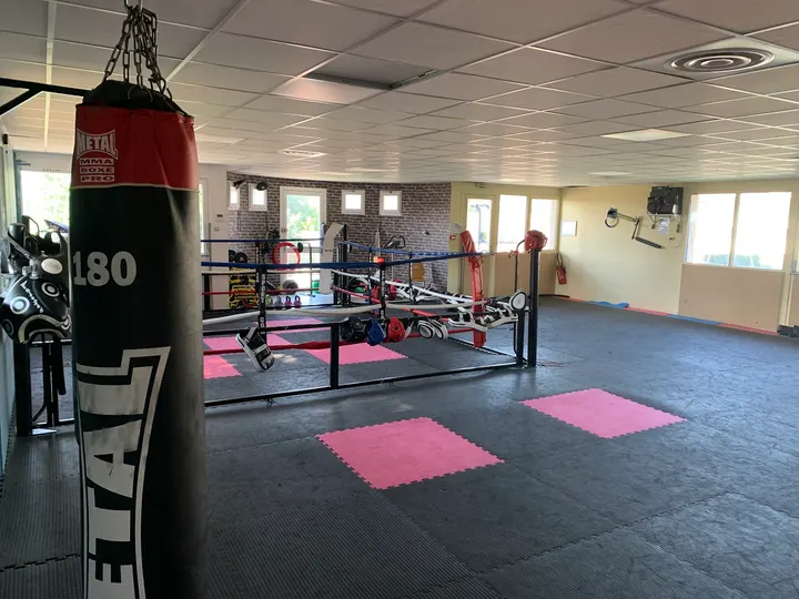 Boxe Libre & Kick Boxing Simiane — arts martiaux-studio à Simiane-Collongue, Marseille — 3