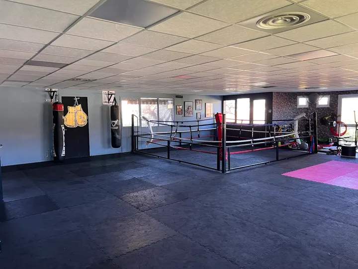 Boxe Libre & Kick Boxing Simiane — arts martiaux-studio à Marseille — 4