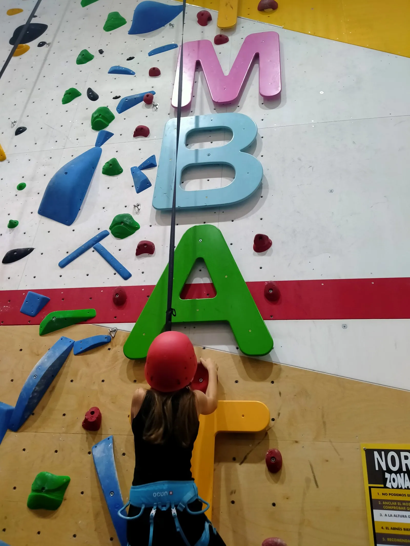Climbat Avilés — escalada-studio en Trasona — 4