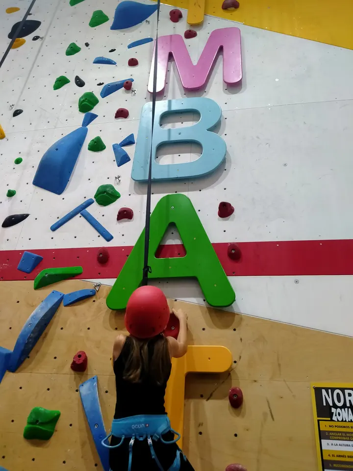 Climbat Avilés — escalada-studio en Trasona — 4