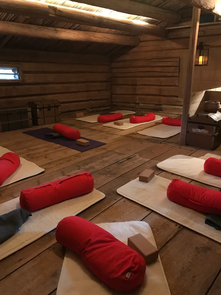 Yogaladan — yoga-studio i Örebro — 2