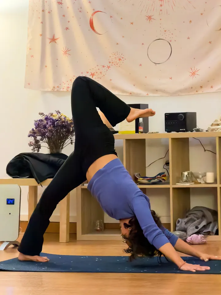 Clara Sierra Yoga — Yoga en El Centro, Gijón