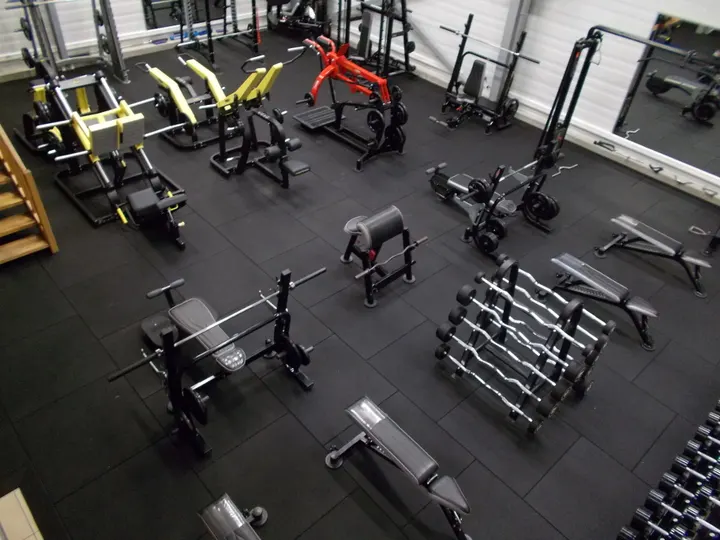Aerosport — salle de fitness-studio à Saint-Étienne-de-Saint-Geoirs — 3