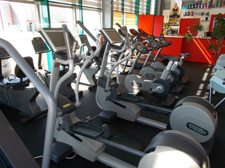 Aerosport — salle de fitness-studio à Saint-Étienne-de-Saint-Geoirs — 4