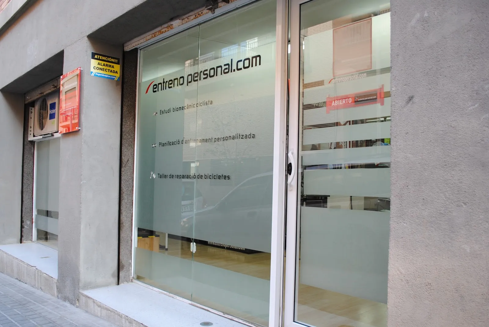 Entreno Personal | Biomecánica Barcelona — entrenamiento personal-studio en Horta-Guinardó, Barcelona — 3