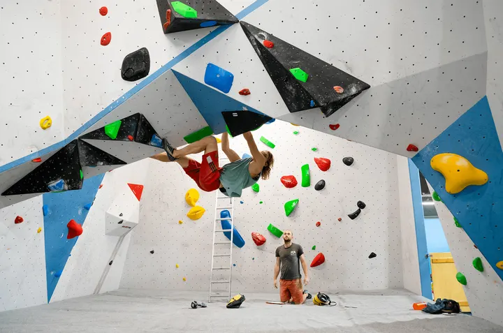 Beacon Climbing Centre — bouldering-studio in Caernarfon — 2