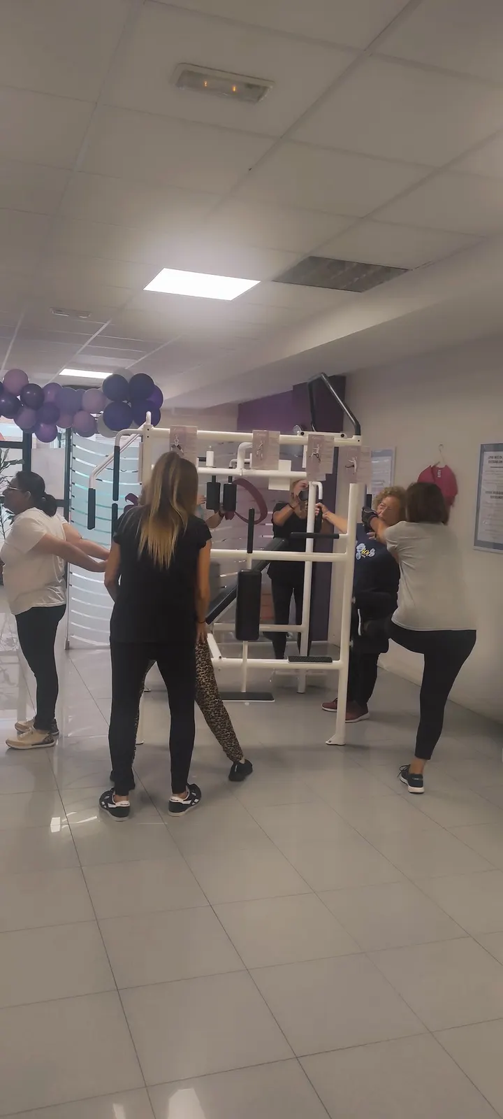 Curves Las Arenas — estudio de fitness-studio en Areeta / Las Arenas — 3